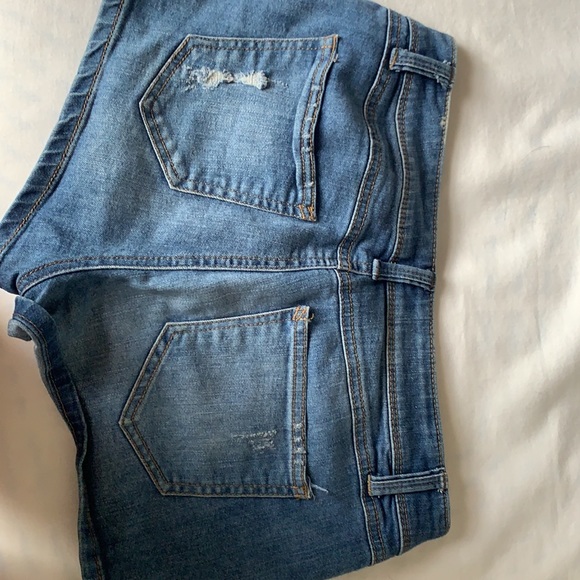 HARPER JEANS SHORT IN GREAT CONDITION - Picture 5 of 5